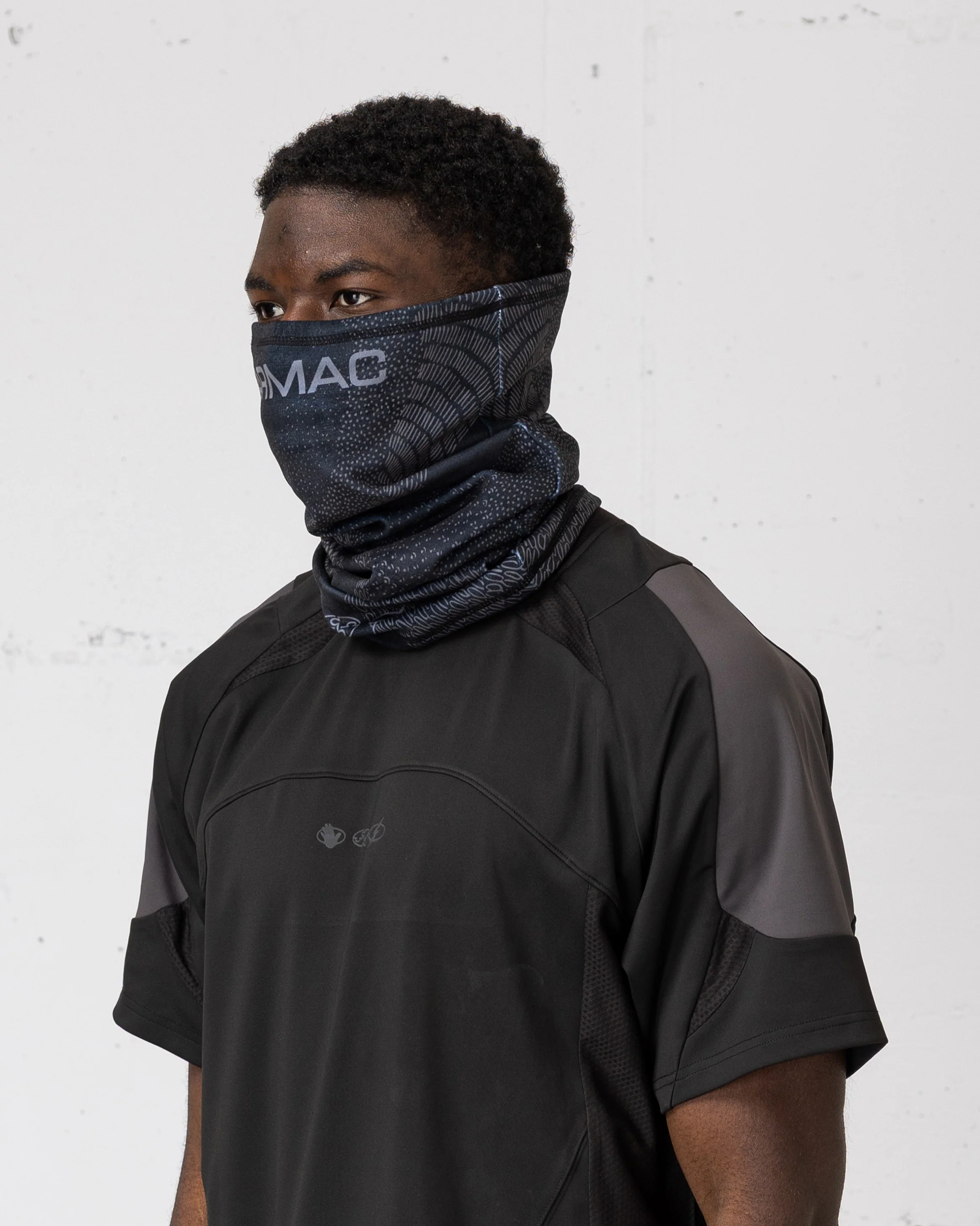 Tarmac Neck Gaiter - Black - Image 4